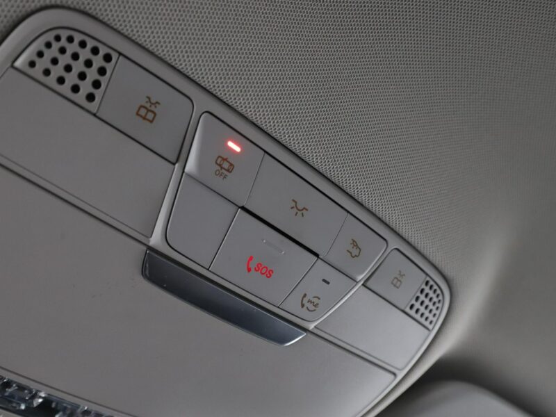 Mercedes C 300 FV23 C300de PHEV LIFT Avantgarde Navi Grzane Fotele Virtual Kamera LED W205 (2014-2021)