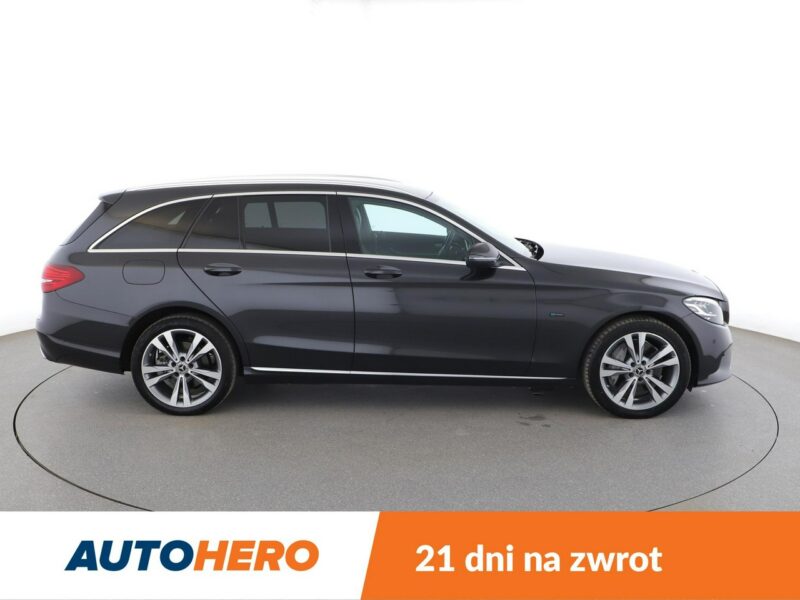 Mercedes C 300 FV23 C300de PHEV LIFT Avantgarde Navi Grzane Fotele Virtual Kamera LED W205 (2014-2021)