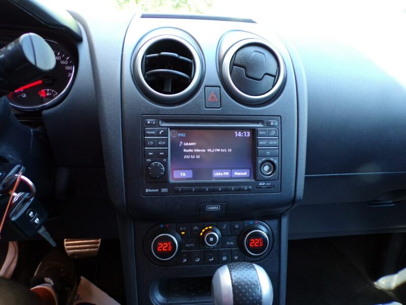Nissan Qashqai Automat /4x4 /Navi /solardach /2,0 /141KM /2013 I (2007-2013)