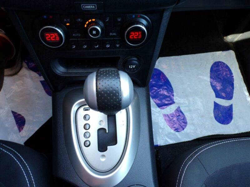 Nissan Qashqai Automat /4x4 /Navi /solardach /2,0 /141KM /2013 I (2007-2013)