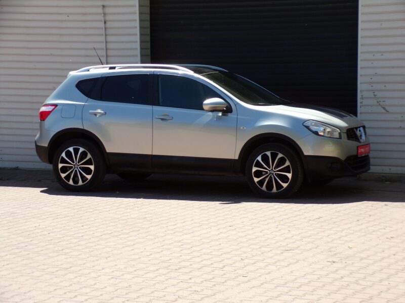 Nissan Qashqai Automat /4x4 /Navi /solardach /2,0 /141KM /2013 I (2007-2013)