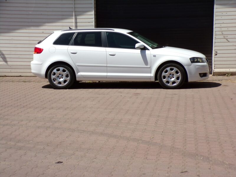 Audi A3 Navi /Bi Xenon /Klimatronic /2,0 /140KM /8V / 8P (2003-2012)
