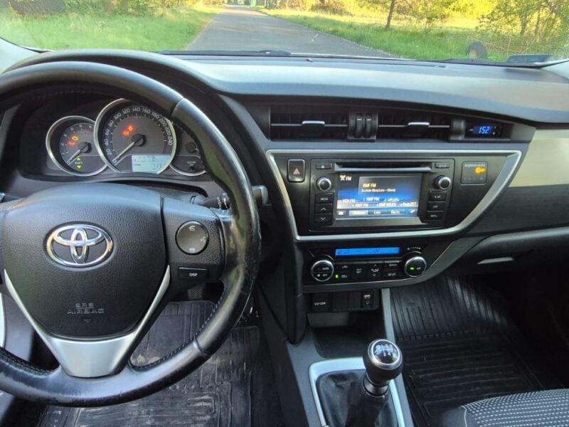 Toyota Auris kombi 2014 1.4 diesel D4D