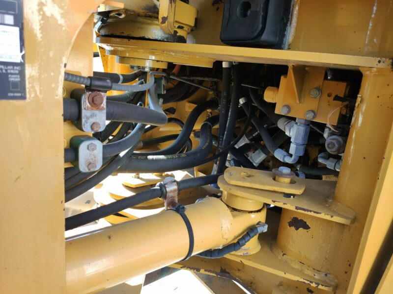 średnia kołowa Caterpillar Cat 914G + Klima bez Luzów W Pełni Sprawna 8ton Centralne Smarowanie .
