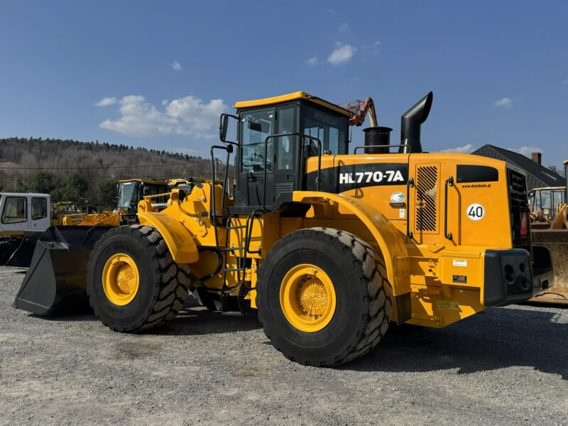 duża kołowa Hyundai HL770-7A Dobry Stan Techniczny, Centralne Smarowanie 23,1/Ton.