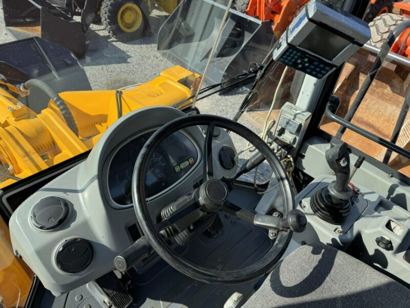 duża kołowa Hyundai HL770-7A Dobry Stan Techniczny, Centralne Smarowanie 23,1/Ton.