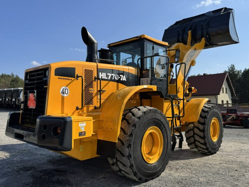 duża kołowa Hyundai HL770-7A Dobry Stan Techniczny, Centralne Smarowanie 23,1/Ton.