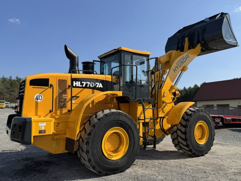 duża kołowa Hyundai HL770-7A Dobry Stan Techniczny, Centralne Smarowanie 23,1/Ton.