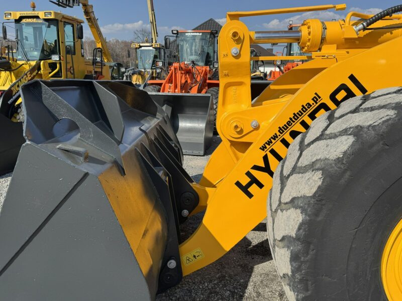 duża kołowa Hyundai HL770-7A Dobry Stan Techniczny, Centralne Smarowanie 23,1/Ton.