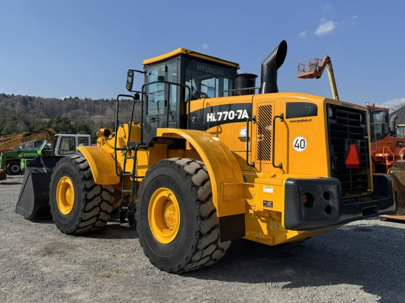 duża kołowa Hyundai HL770-7A Dobry Stan Techniczny, Centralne Smarowanie 23,1/Ton.
