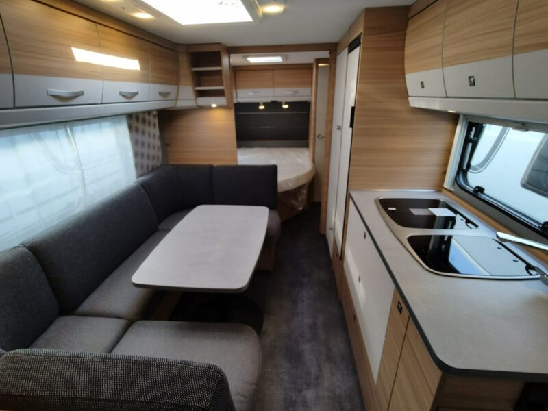 przyczepy kempingowe Dethleffs Camper 560 FMK Od ręki - Przyczepa całoroczna dla 6 osób! DETHLEFFS WADOWSCY