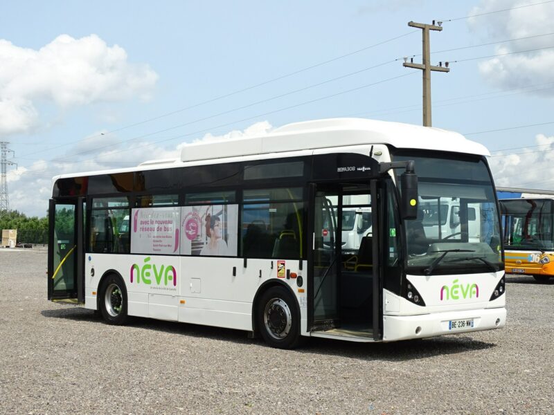 Van Hool A308 Sprowadzony Przebieg Udokumentowany VAN HOOL , Całkowita Długość 9.43m, DMC 14800KG , Niskopodłogowy
