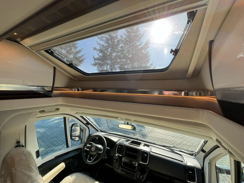 samochody kempingowe Laika EcoVip L 4009 Od ręki - Premierowa Laika w wydaniu EcoVip !