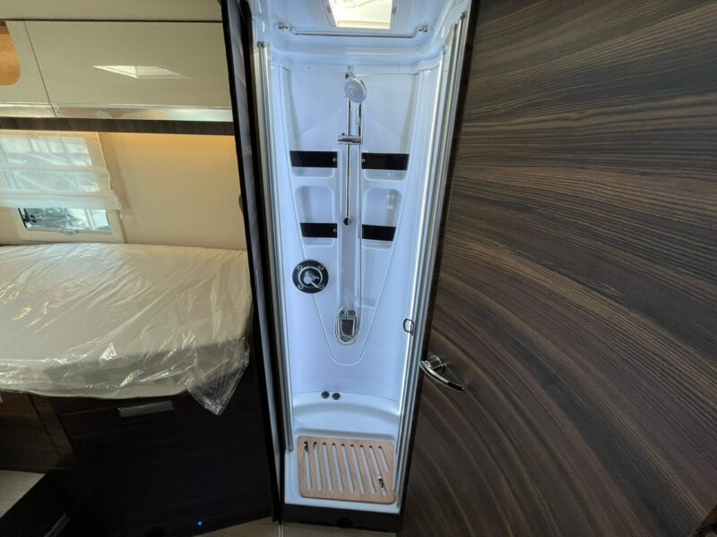 samochody kempingowe Laika EcoVip L 4009 Od ręki - Premierowa Laika w wydaniu EcoVip !