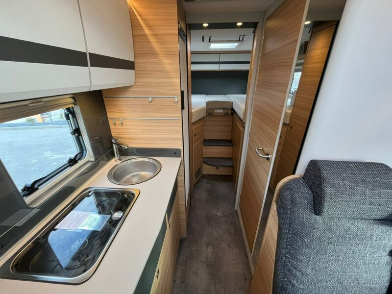 samochody kempingowe Dethleffs Globebus GT 6 Od ręki - Zimowa półintegra marki Dethleffs! KRAKÓW