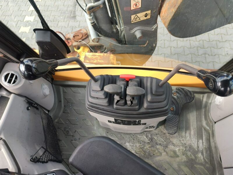 standardowa Volvo BL61B Oryginalna Bez Luzów i Wycieków Zadbana Sprawna Super Stan BL71 nie JCB Caterpillar Case Komatsu