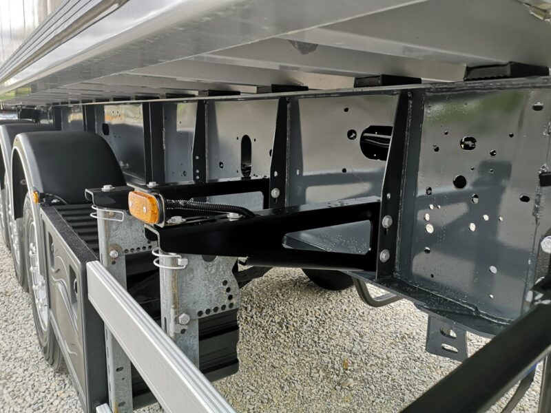 wywrotka Wielton Wywrotka Aluminiowa 42m3 Osie SAF Jeden Właściciel! 2021 Rok Produkcji! Oś Podnoszona! Waga 6020 KG!