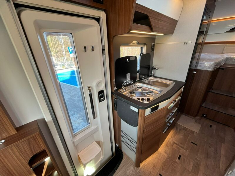 samochody kempingowe Hymer-Eriba BMC I580 Hymer Integra od ręki! BMC I580 - Mercedes Kraków