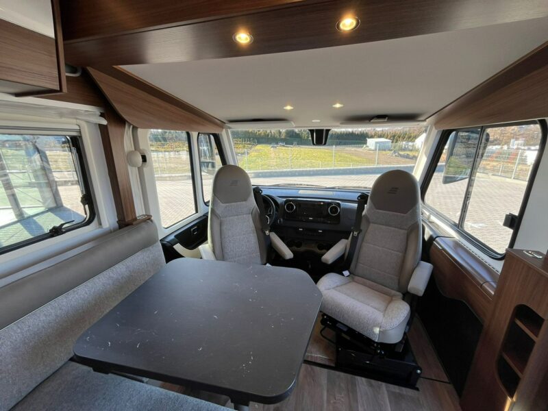 samochody kempingowe Hymer-Eriba BMC I580 Hymer Integra od ręki! BMC I580 - Mercedes Kraków