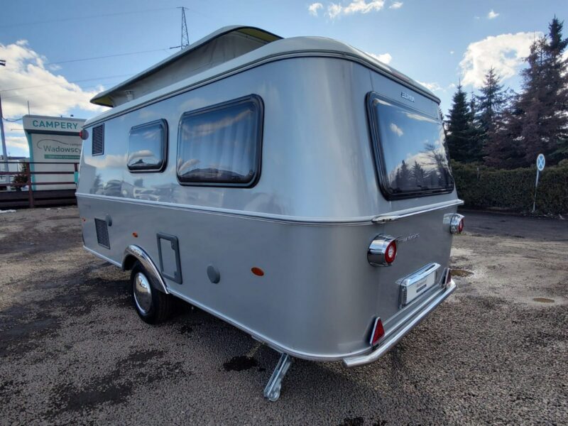 przyczepy kempingowe Hymer-Eriba Touring Facelift - Touring 560 Wyjątkowa przyczepa nawet dla 6 osób z otwieranym dachem!