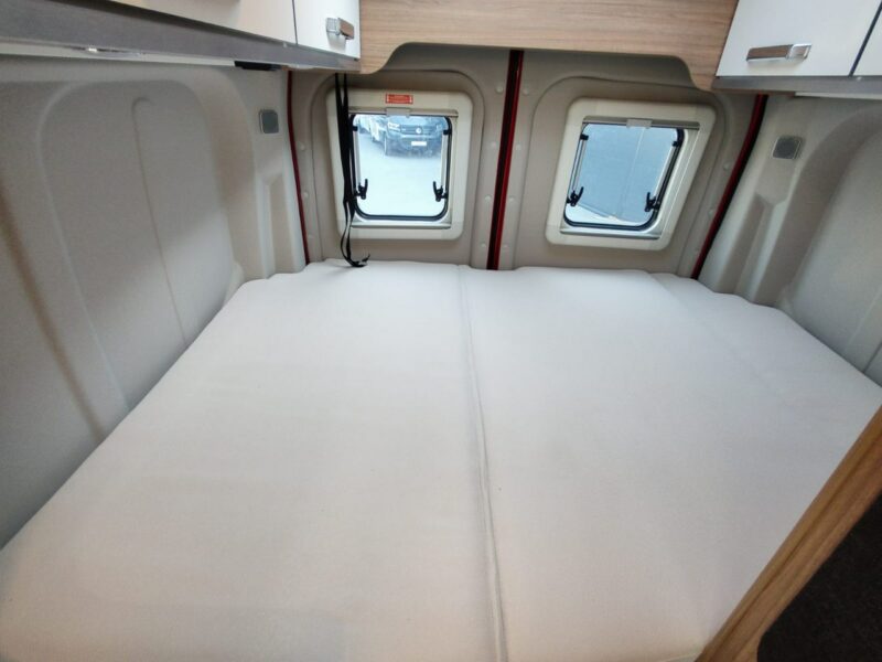 samochody kempingowe Weinsberg Carabus 600 MQ (2025) Kompaktowy campervan od ręki! 6m Kraków Weinsberg
