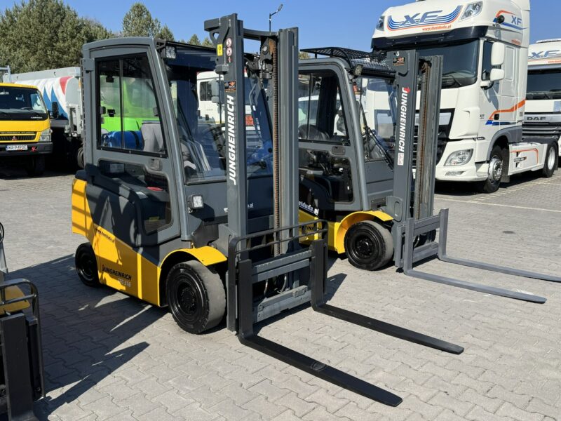 wózek czołowy Jungheinrich TFG 316 Duplex Przesuw Boczny Oświetlenie Robocze Serwisowany Po Dużym Przeglądzie w Pełni Sprawny Ważne UDT UNIKAT