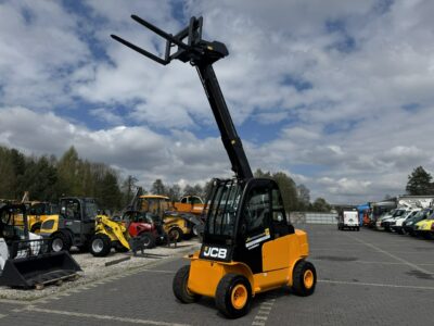 wózek czołowy JCB TLT 35D 4x4 T4 TELESKOP / TELESKOPOWY Ładowarka Teleskopowa TELETRUK Udźwig: 3500 kg Oświetlenie Robocze Super Stan nie Bobcat