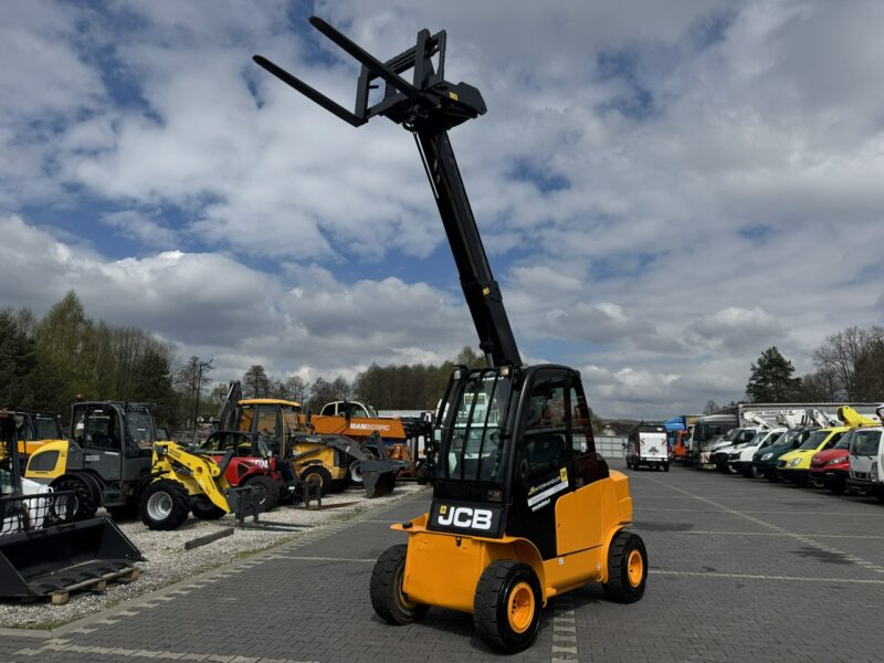 wózek czołowy JCB TLT 35D 4x4 T4 TELESKOP / TELESKOPOWY Ładowarka Teleskopowa TELETRUK Udźwig: 3500 kg Oświetlenie Robocze Super Stan nie Bobcat