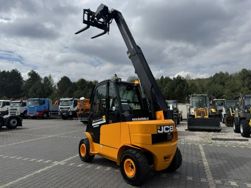 wózek czołowy JCB TLT 35D 4x4 T4 TELESKOP / TELESKOPOWY Ładowarka Teleskopowa TELETRUK Udźwig: 3500 kg Oświetlenie Robocze Super Stan nie Bobcat
