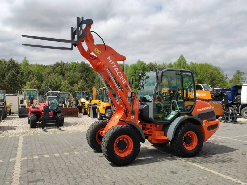 średnia kołowa Hitachi ZW75 Wheel Loader Szybko-Złącze Widły Stan Bardzo Dobry nie Volvo Komatsu Kramer 950 Volvo Jcb 406