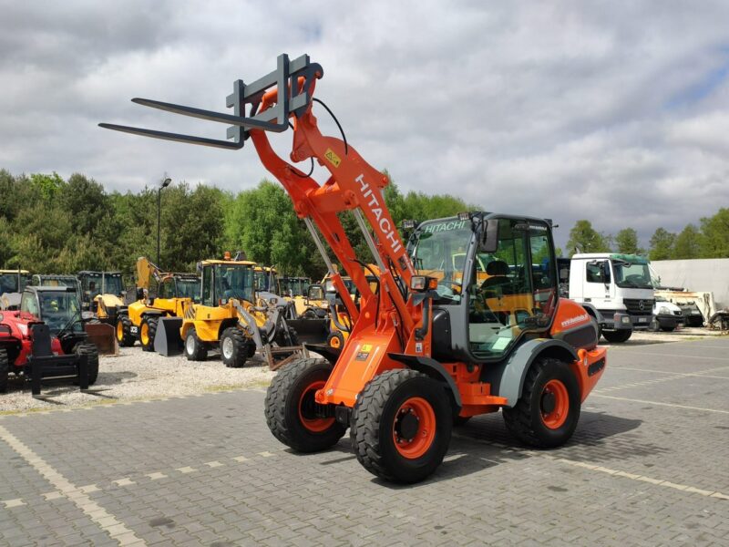 średnia kołowa Hitachi ZW75 Wheel Loader Szybko-Złącze Widły Stan Bardzo Dobry nie Volvo Komatsu Kramer 950 Volvo Jcb 406