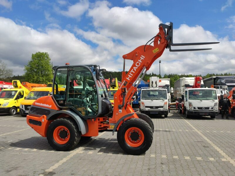 średnia kołowa Hitachi ZW75 Wheel Loader Szybko-Złącze Widły Stan Bardzo Dobry nie Volvo Komatsu Kramer 950 Volvo Jcb 406