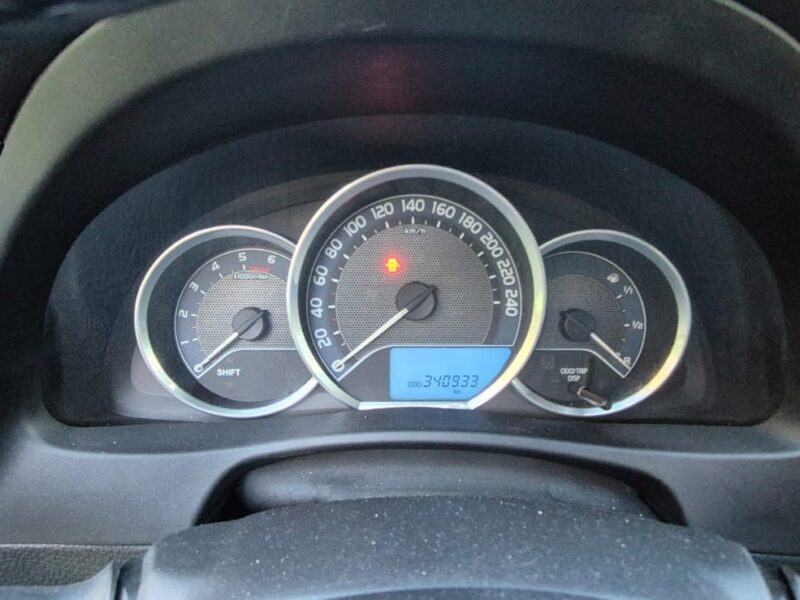 Toyota Auris kombi 2014 1.4 diesel D4D