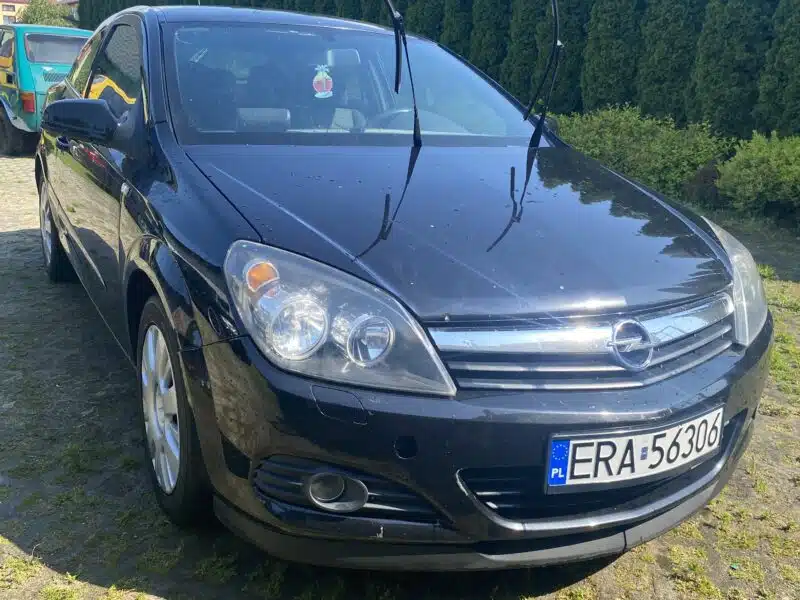 Opel Astra H GTC 2006r.