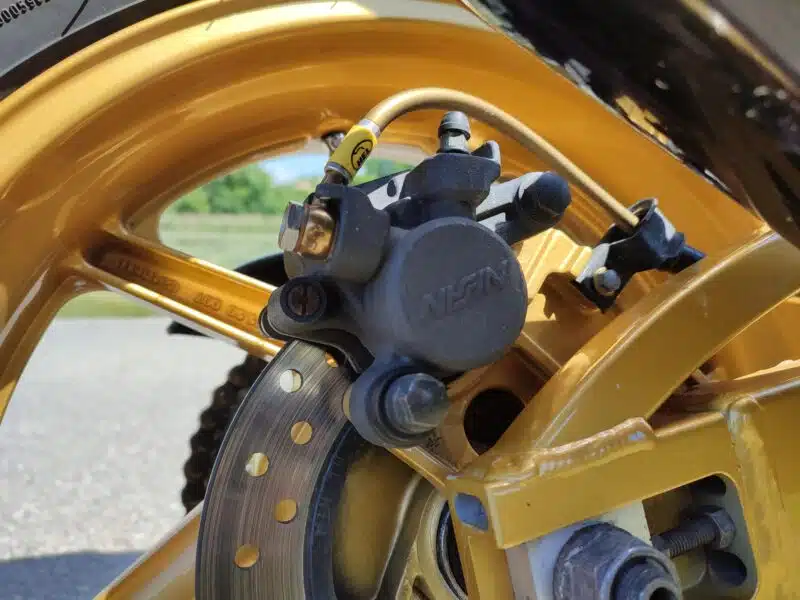 Honda CBR 900RR FIREBLADE SC28