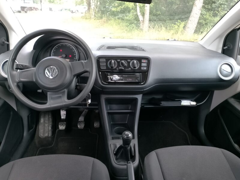 VW UP BIALY