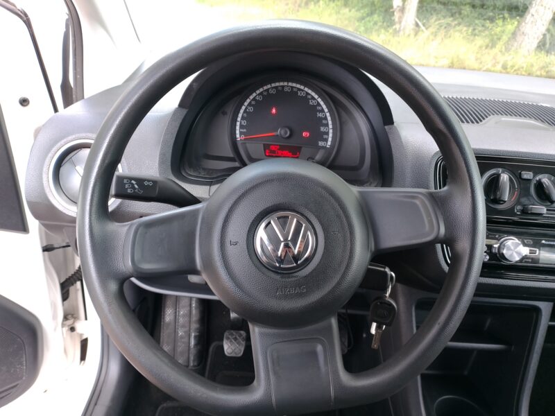 VW UP BIALY