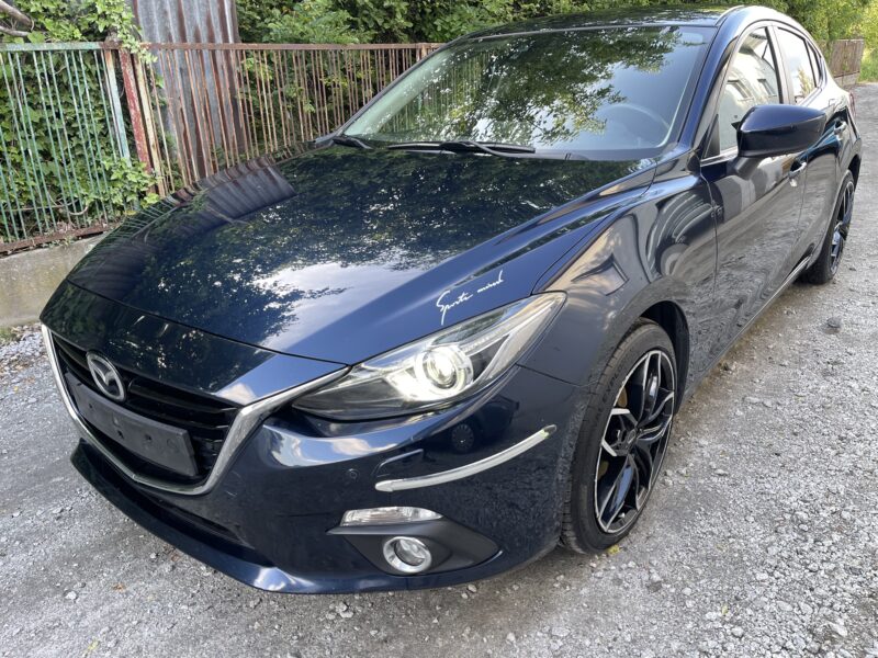 Mazda 3 2.2 150PS 140tys km Bixenon Navi 2015! HeadUp
