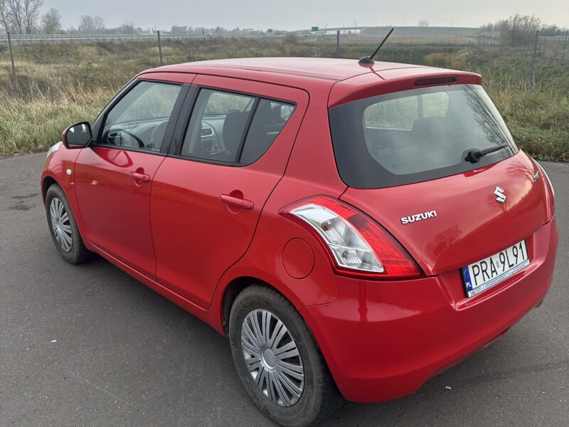 Sprzedam Suzuki Swift V 2014