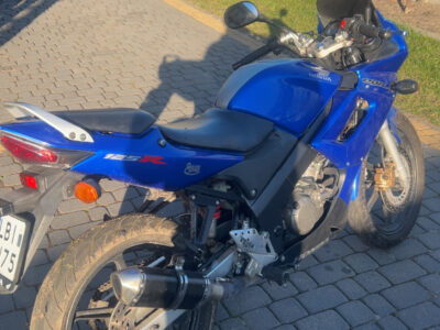 Honda cbr125r