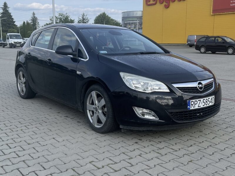 Opel astra J 2010r 1.7cdti ‼️OKAZJA‼️
