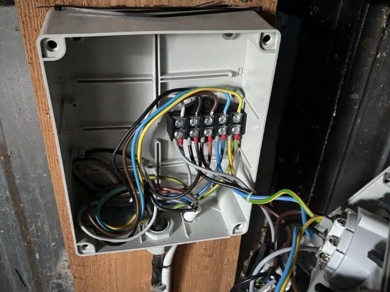 Usługi elektryczne
