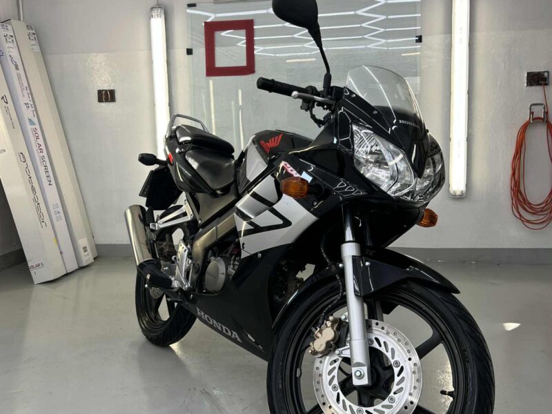 Honda cbr jc34 125