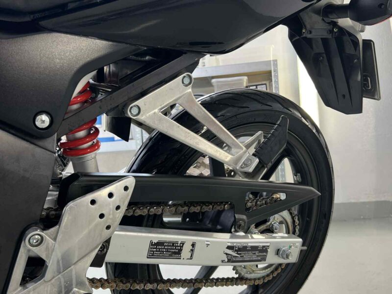 Honda cbr jc34 125