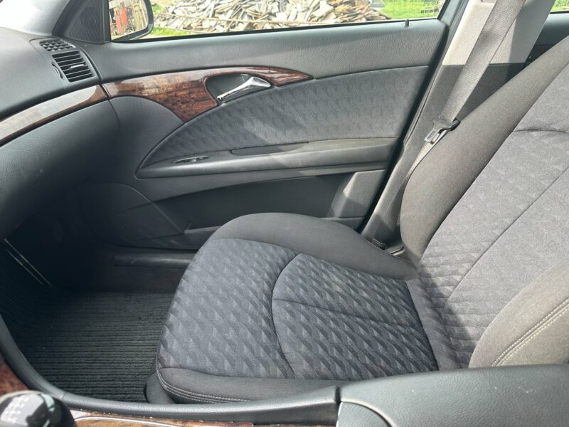 Mercedes E200 W211