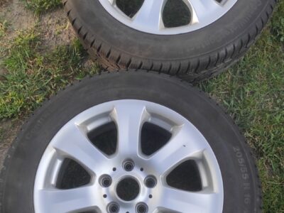 Sprzedam koła r16 z VW golf 5
