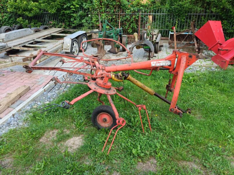 Przetrząsarka/przewracarka do siana Fahr KH 22 DN