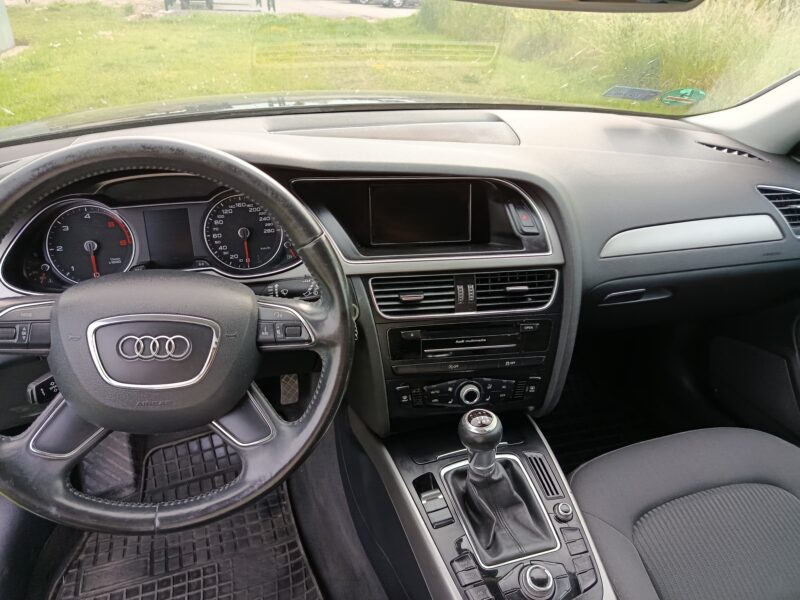 Audi A4B8 AVANT 2.0 TDI, 177KM