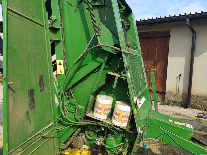 Prasa john deere 550
