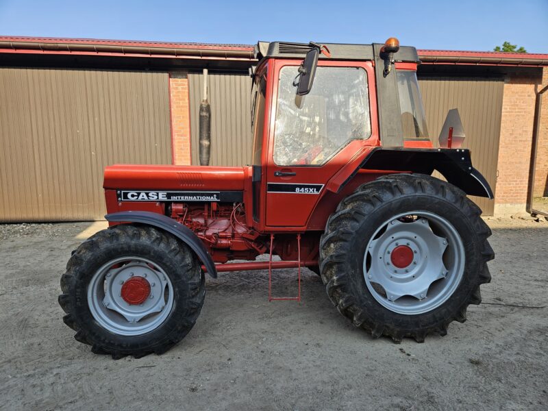Case international 845xl